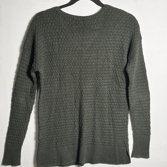 American Eagle Outfitters Green V-Neck Sweater Y2K Textured Knit Small - Picture 2 of 8